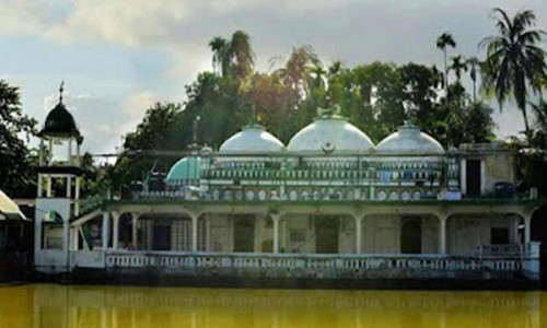 কুমিল্লার দৃষ্টিনন্দন প্রাচীন স্থাপনা দারোগা বাড়ি মসজিদ