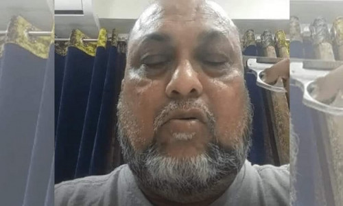 ফেসবুক লাইভে নিজের মাথায় গুলি চালালেন নায়ক রিয়াজের শ্বশুর
