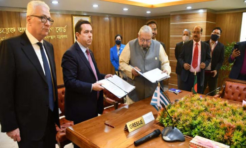 খুলল গ্রিসের দুয়ার, বিনা খরচে বছরে নেবে ৪ হাজার কর্মী