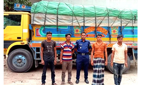 সার পাচারের অভিযোগে বগুড়ায় চারজন গ্রেফতার