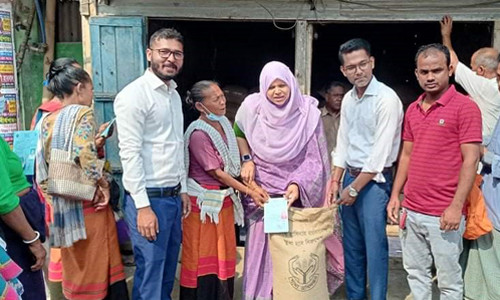 কাপ্তাইয়ে ১৩৩১ টি পরিবার পেলো ১০ টাকা দামের চাল