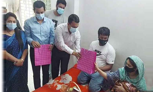 সেই স্বপ্ন-পদ্মা-সেতু তিন নবজাতকে প্রধানমন্ত্রীর উপহার