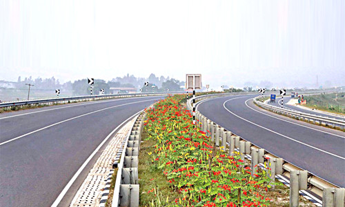 এক্সপ্রেসওয়েতে শুরু হয়েছে টোল আদায়