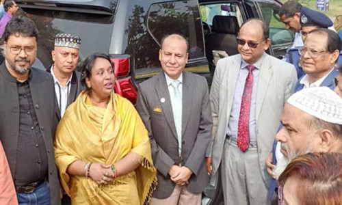 রেলের জায়গা থেকে সব অবৈধ স্থাপনা উচ্ছেদ হবে: রেলমন্ত্রী