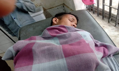 নাইক্ষ্যংছড়ি সীমান্ত সড়কে বালুভর্তি ডাম্পার উল্টে ১ শ্রমিক মৃত্যু
