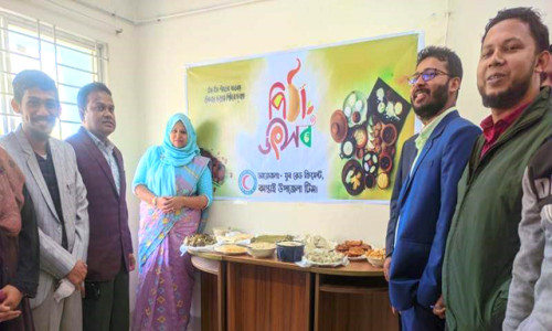 কাপ্তাইয়ে যুব রেড ক্রিসেন্ট টিমের পিঠা উৎসব উদ্বোধন