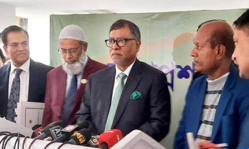 অপ্রয়োজনীয় টেস্ট ও অকারণে সিজার না করার নির্দেশ স্বাস্থ্যমন্ত্রীর