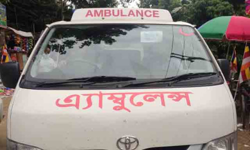 খাগড়াছড়িতে অ্যাম্বুলেন্সের চাপায় প্রাণ গেলো স্কুলছাত্রীর