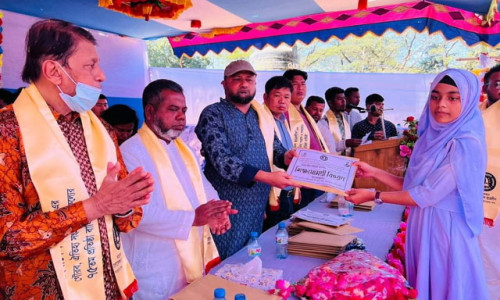নাইক্ষ্যংছড়িতে ছাত্রলীগের ৭৫ তম প্রতিষ্ঠা বার্ষিকীতে শিক্ষাসামগ্রী বিতরণ
