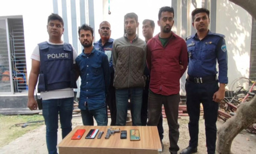 ব্রাহ্মণবাড়িয়ায় বিদেশী পিস্তলসহ তিন যুবক গ্রেপ্তার