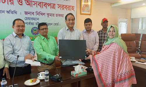 আধুনিক শিক্ষার সম্প্রসারণে ১৪ শিক্ষা প্রতিষ্ঠানে কম্পিউটার সামগ্রী-আসবাবপত্র দিলো উন্নয়ন বোর্ড