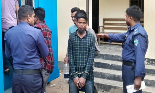 খাগড়াছড়িতে পাসপোর্ট করতে এসে আটক রোহিঙ্গা যুবককে ৩ দিনের রিমান্ড