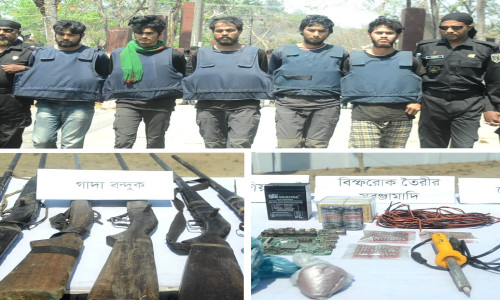 বান্দরবানে র‍্যাবের অভিযান; ৯ জঙ্গি আটকসহ বিপুল অস্ত্র-গোলাবারুদ উদ্ধার