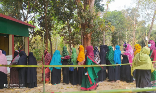রাজস্থলীর ৩নং বাঙালহালিয়া ইউপি’র ৩নং ওয়ার্ডের উপ-নির্বাচন চলছে