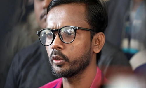 ফেসবুক লাইভে এসে আত্মহত্যার হুমকি হিরো আলমের