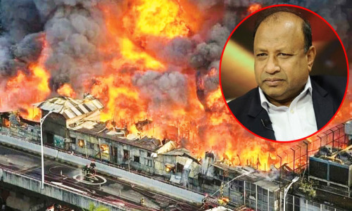 বঙ্গবাজারে অগ্নিকাণ্ডে গভীর শোক ও দুঃখ প্রকাশ করেছেন স্থানীয় সরকার মন্ত্রী