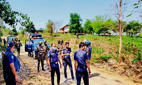 বান্দরবানে দুই পক্ষের গোলাগুলিতে নিহত ৮