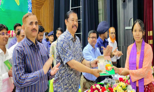 বান্দরবানে উন্নয়ন বোর্ডের শিক্ষাবৃত্তি পেল ৭শত ২৫ জন শিক্ষার্থী
