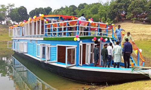 কাপ্তাই হ্রদে বার্গী লেক ভ্যালী প্রিমিয়াম হাউজ বোটের উদ্বোধন