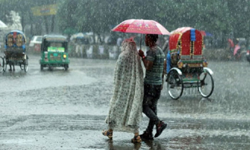 ঢাকায় ঝোড়ো হাওয়ার সঙ্গে বৃষ্টি