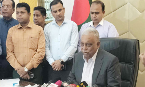 পোশাক শ্রমিকদের আন্দোলনে বিএনপির ইন্ধন রয়েছে : স্বরাষ্ট্রমন্ত্রী