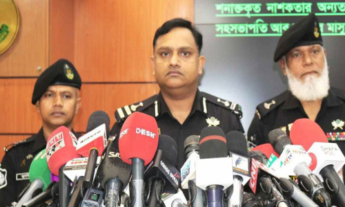 নাশকতা রোধে ছদ্মবেশে ও যাত্রীবেশে অবস্থান করছে র‍্যাব