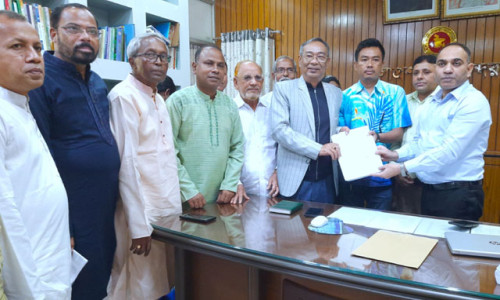 বান্দরবানে মনোনয়ন ফরম সংগ্রহ করলেন বীর বাহাদুর