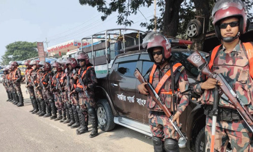 সারা দেশে বিজিবি মোতায়েন