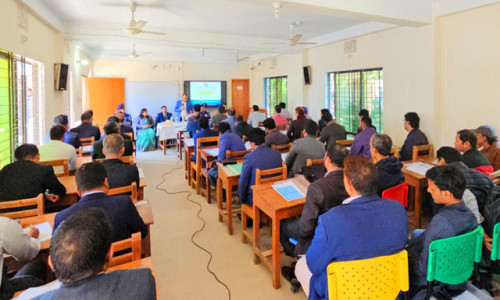 বান্দরবানে প্রিজাইডিং ও পোলিং অফিসারদের দুইদিনব্যাপী প্রশিক্ষণ শুরু