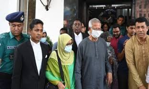 শ্রম আইন লঙ্ঘনের মামলায় ড. ইউনূসসহ চারজনের জামিনের মেয়াদ বাড়ল