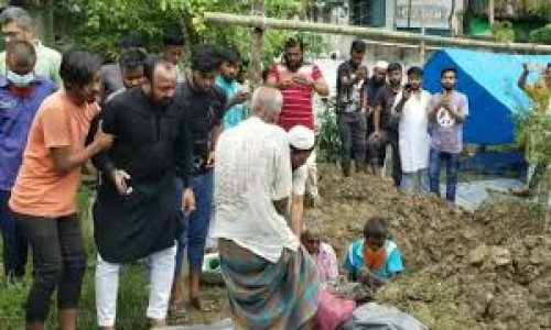 মৃত্যুর ১৫ দিন পর কবর থেকে লাশ তোলা হলো ব্যাংক কর্মকর্তার