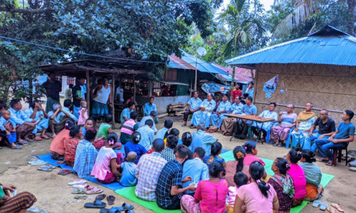 তাপদাহ উপেক্ষা করে প্রার্থীরা ছুটছেন ভোটারদের কাছে