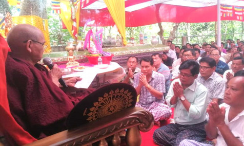 কাপ্তাইয়ে বুদ্ধ পূর্ণিমায় দেশ ও জাতির মঙ্গল কামনায় প্রার্থনা