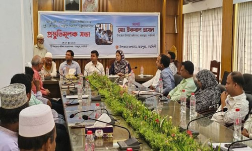 এক সপ্তাহের অনুপস্থিতি শেষে আজ প্রথম কার্যালয়ে এলেন লায়লা কানিজ