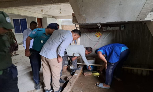 এডিস মশার লার্ভা, ৯ বাড়ির মালিককে দেড় লাখ টাকা জরিমানা