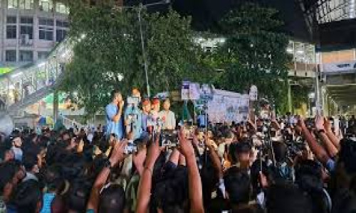 ৮ ঘণ্টা পর শাহবাগ ছেড়ে কাল আবার অবরোধের ঘোষণা