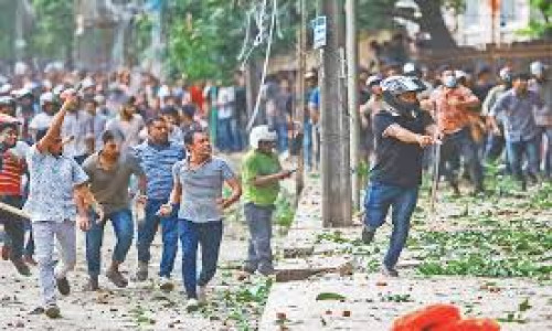 দফায় দফায় হামলা, সংঘর্ষ, গুলি