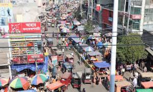 রাজশাহীতে রাস্তা দখল করে দোকানপাট, চলাচলে ভোগান্তি