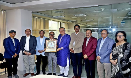 সম্পাদক পরিষদের নতুন কমিটির প্রথম সভা, সভাপতির দায়িত্ব নিলেন নূরুল কবীর